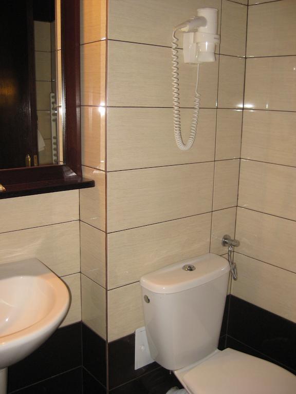 Hotel Anina เตคีร์กิโอล ภายนอก รูปภาพ